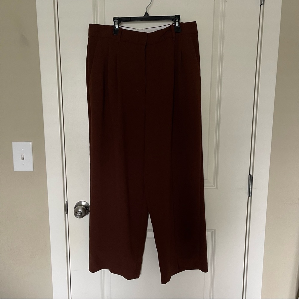 Aritzia Effortless pants